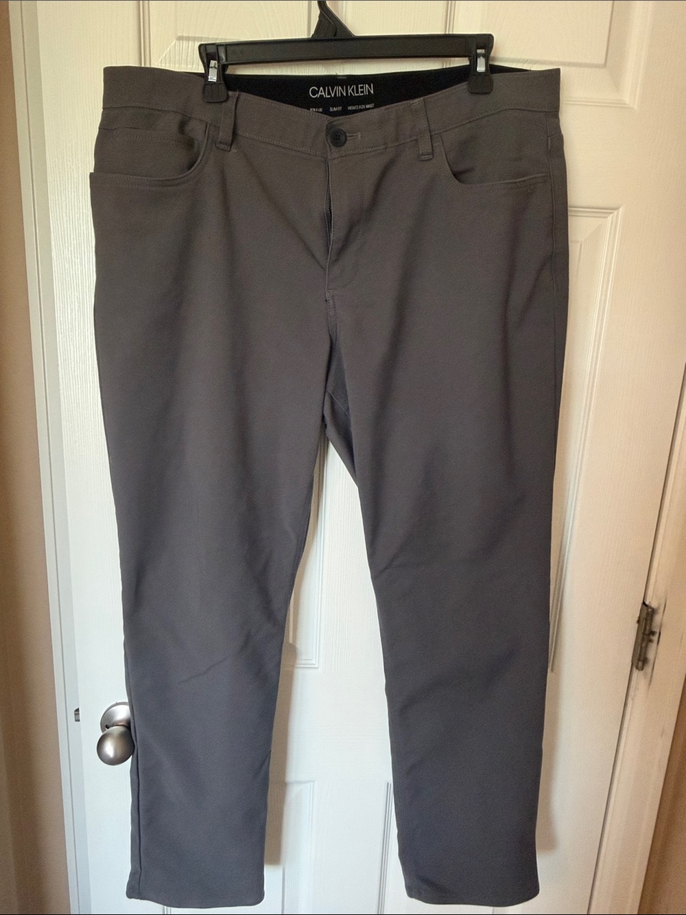 Calvin Klein Men's Dark Charcoal Straight-Leg Pants